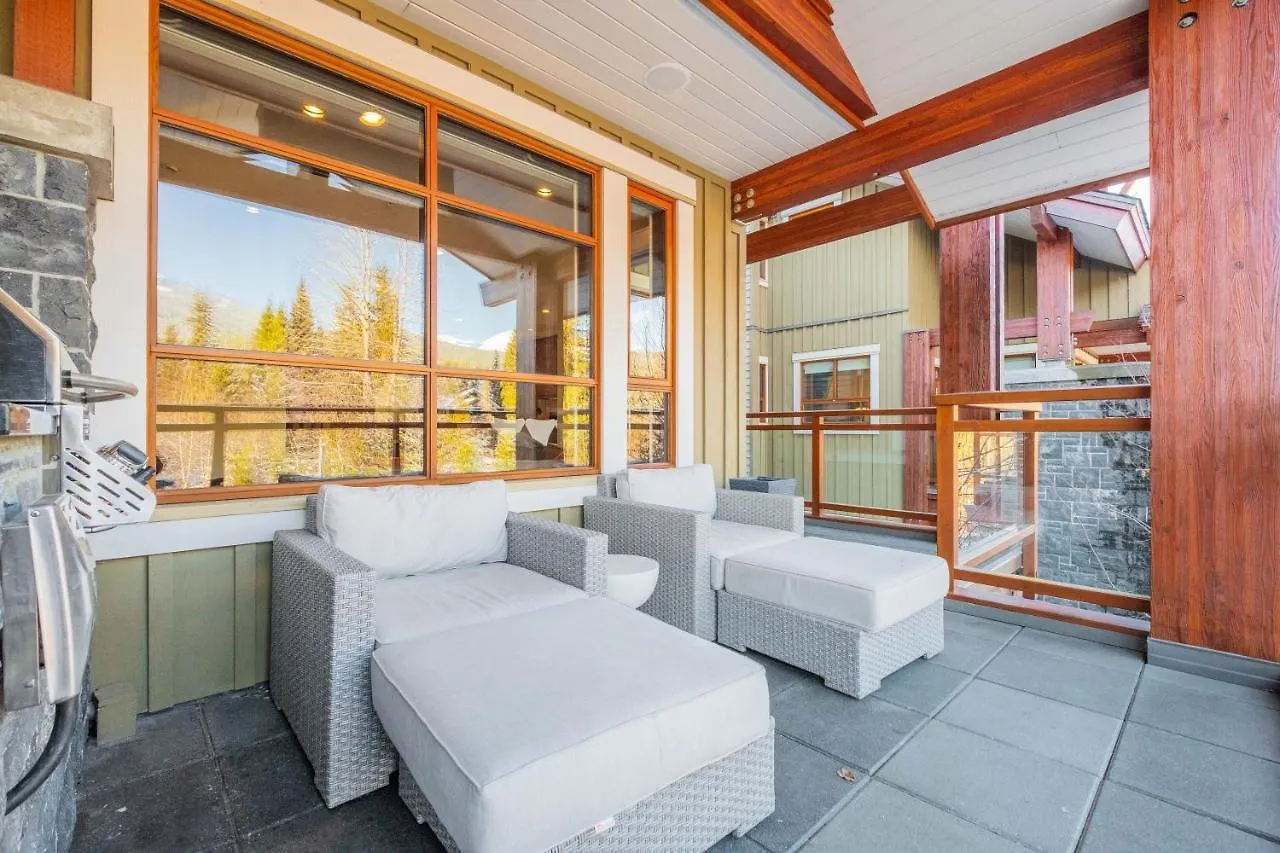 Holiday home Fitzsimmons Walk By Outpost Whistler Villa