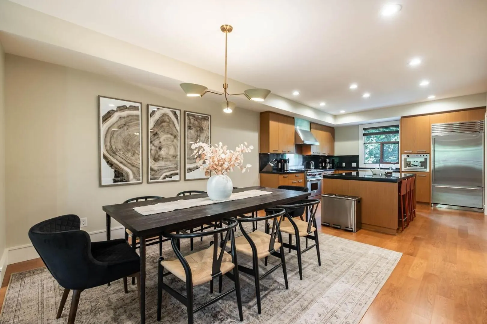 Fitzsimmons Walk By Outpost Whistler Villa Canada